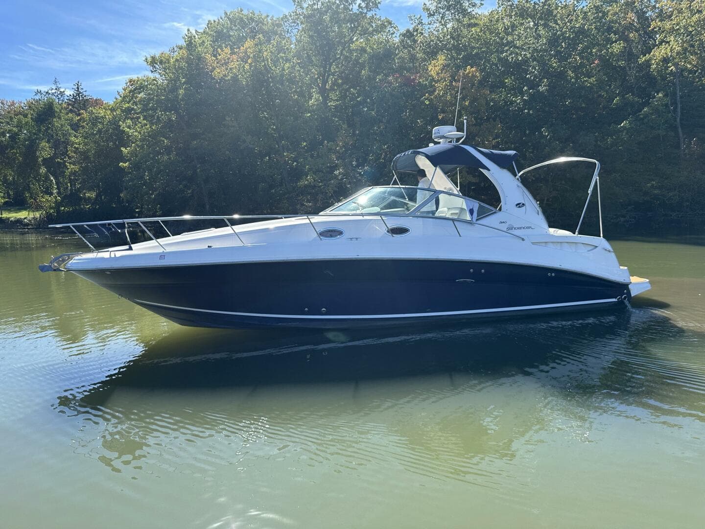 2005 Sea Ray 320 Sundancer — photo 5