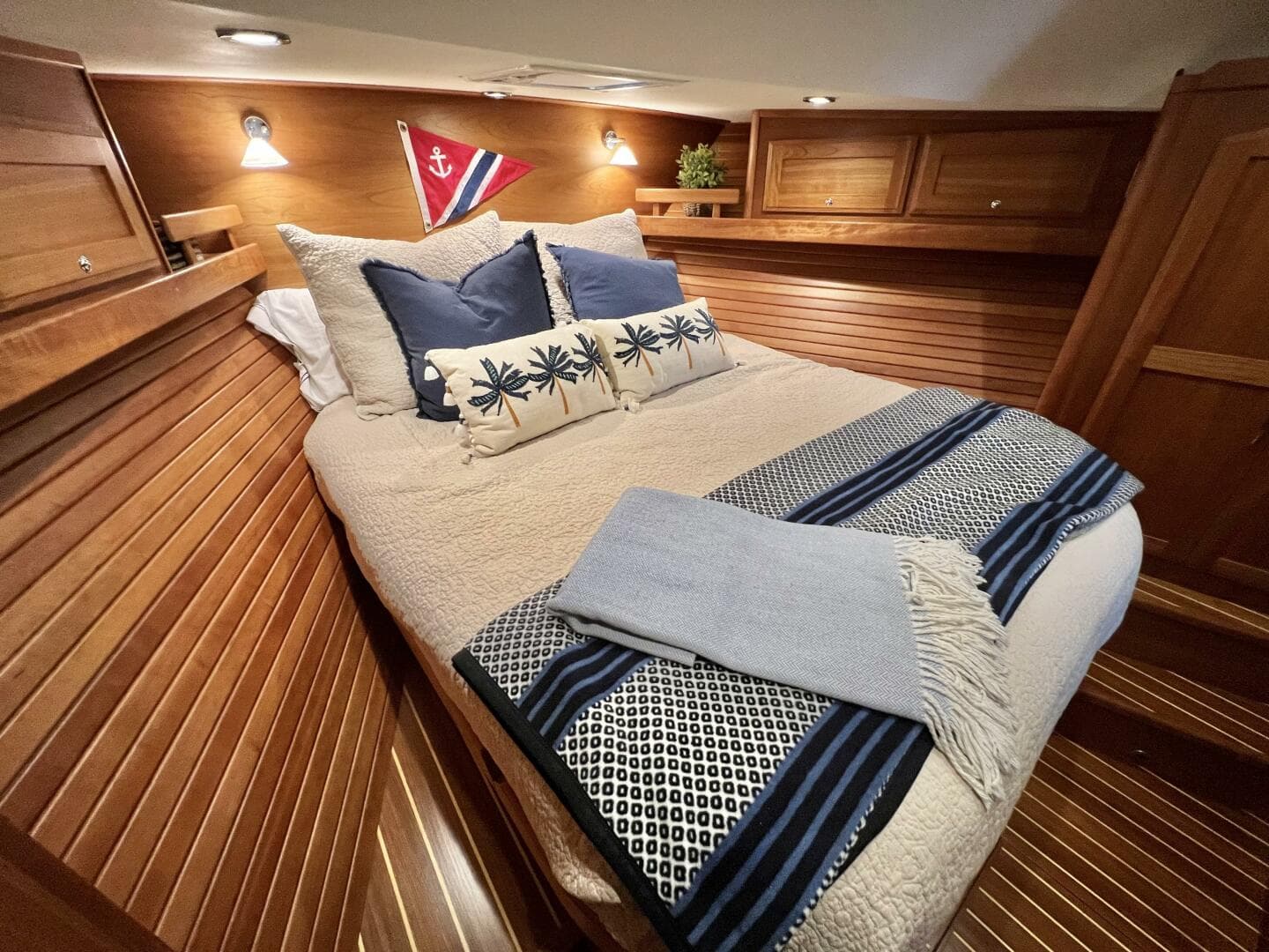 2017 Sabre 48 Salon Express — photo 26