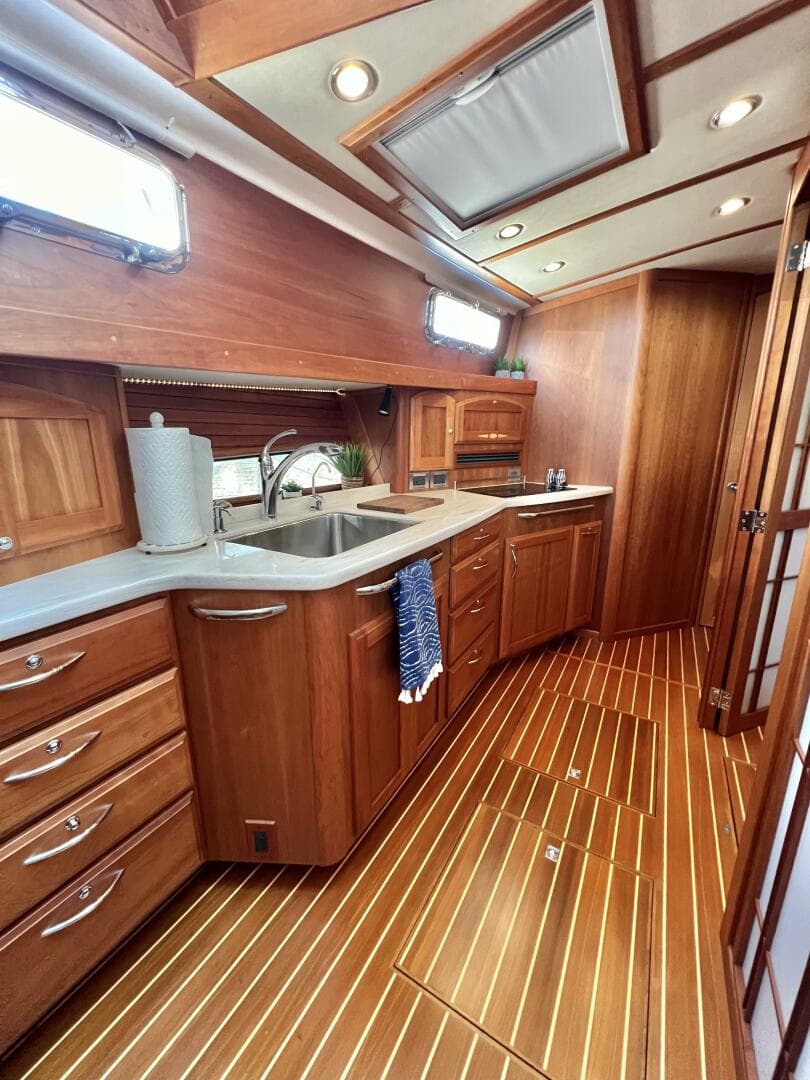 2017 Sabre 48 Salon Express — photo 21