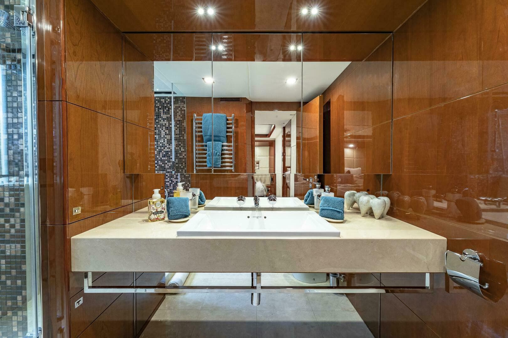 2012 Princess 32M — photo 36