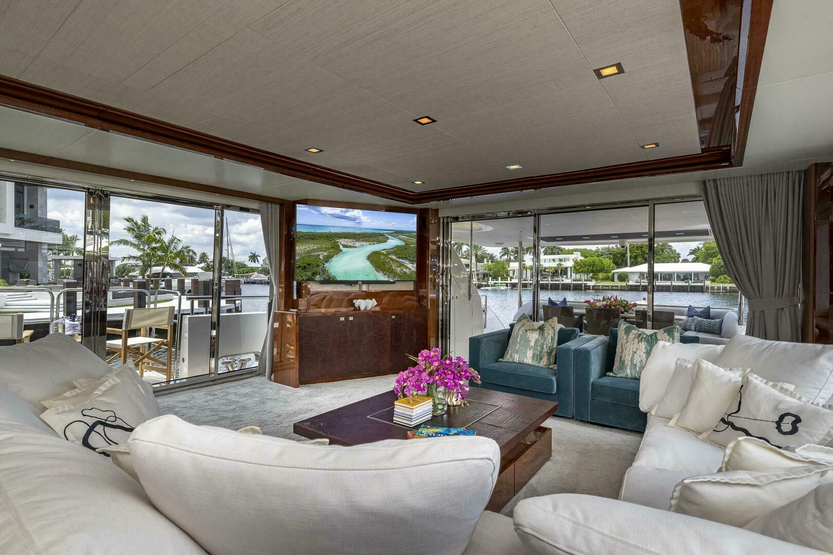 2012 Princess 32M — photo 10