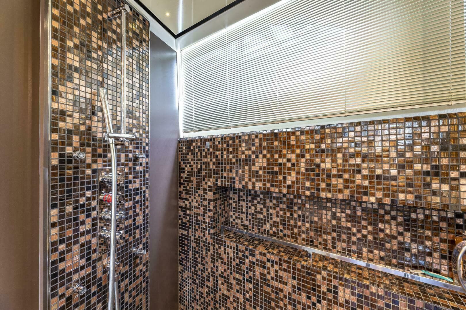 2012 Princess 32M — photo 26