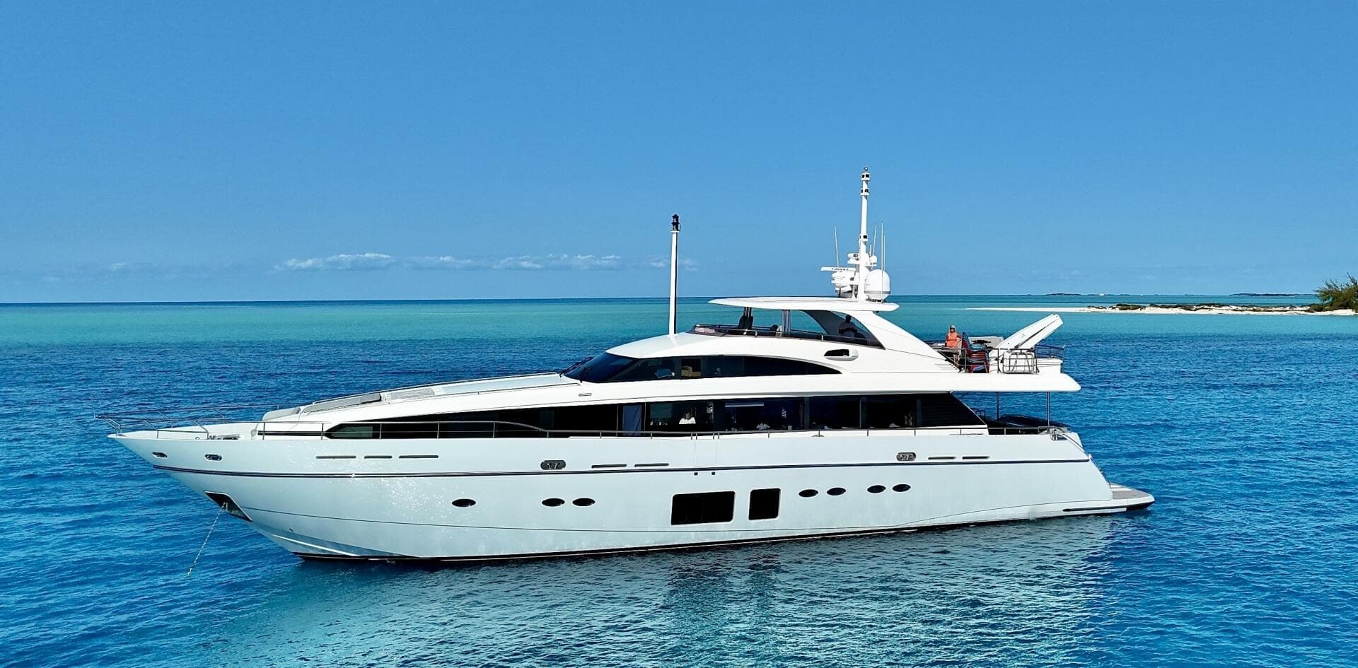 2012 Princess 32M — photo 1