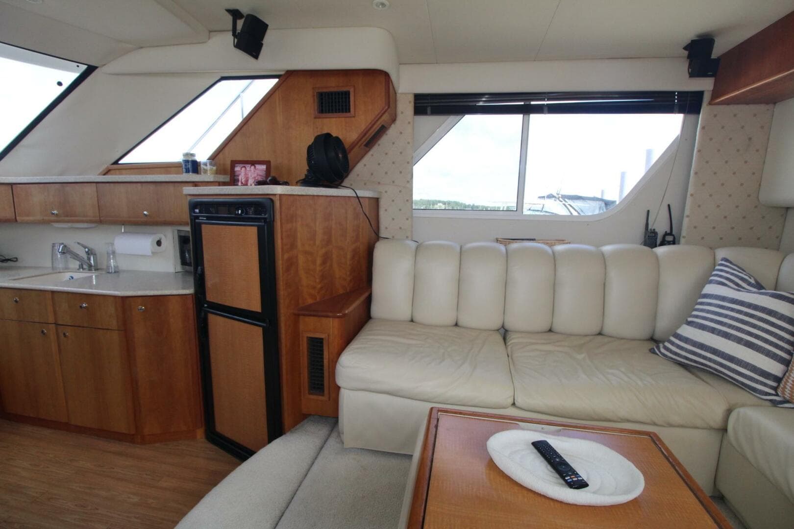 2000 Silverton 392 Aft Cabin — photo 71