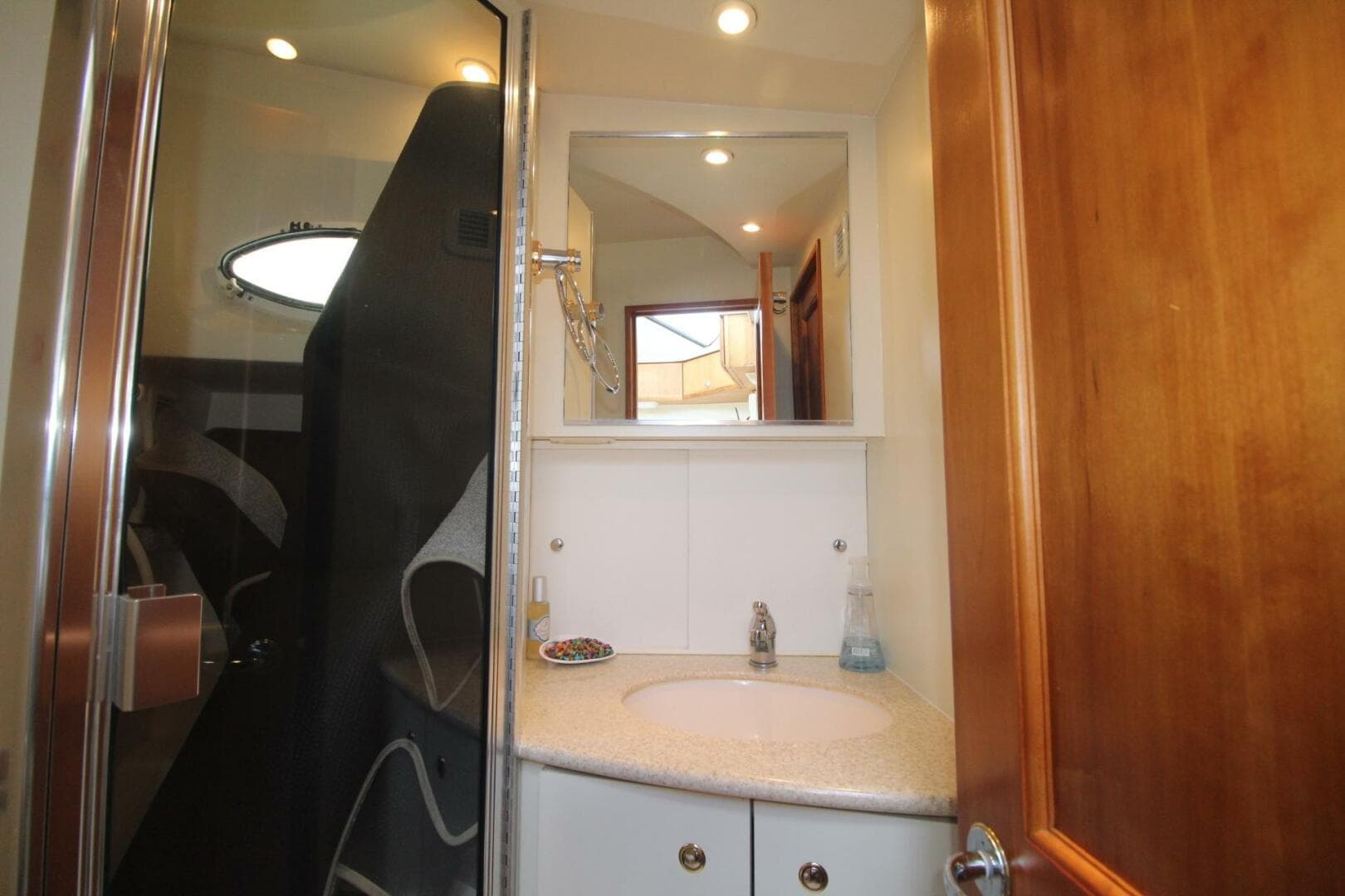 2000 Silverton 392 Aft Cabin — photo 74