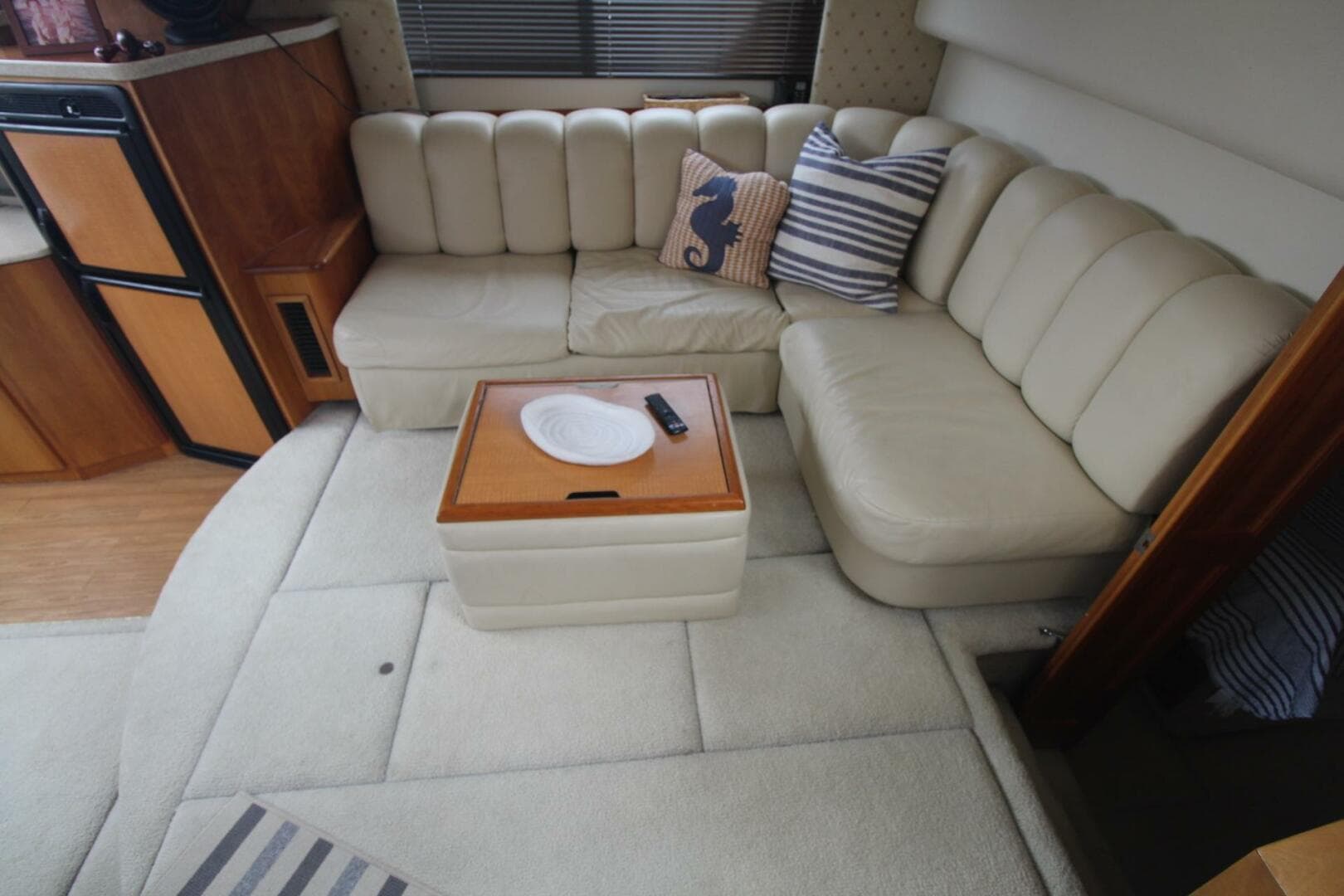 2000 Silverton 392 Aft Cabin — photo 6