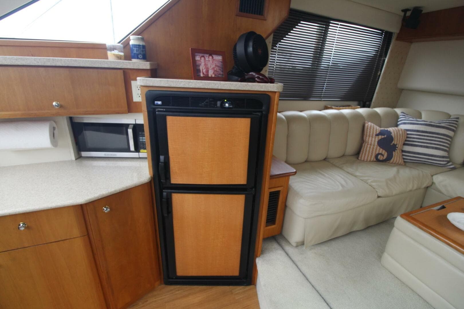 2000 Silverton 392 Aft Cabin — photo 12
