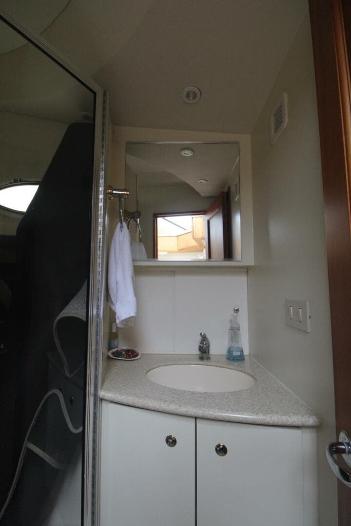 2000 Silverton 392 Aft Cabin — photo 27