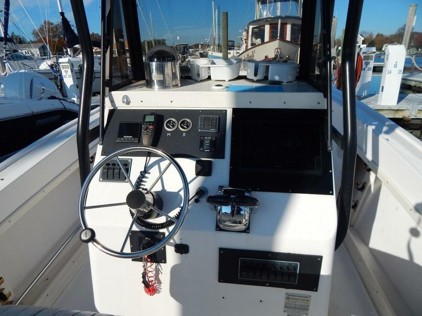 1996 Mako 282 Center Console — photo 6