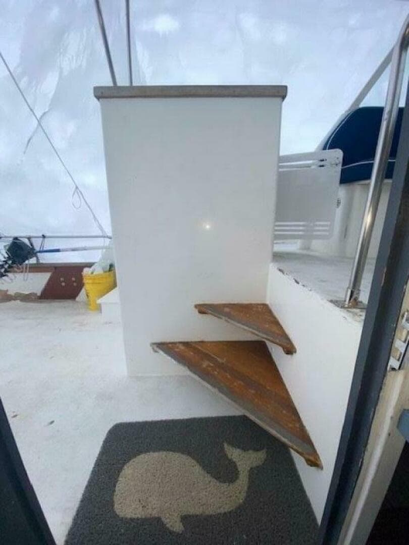 1976 Marine Management — photo 30