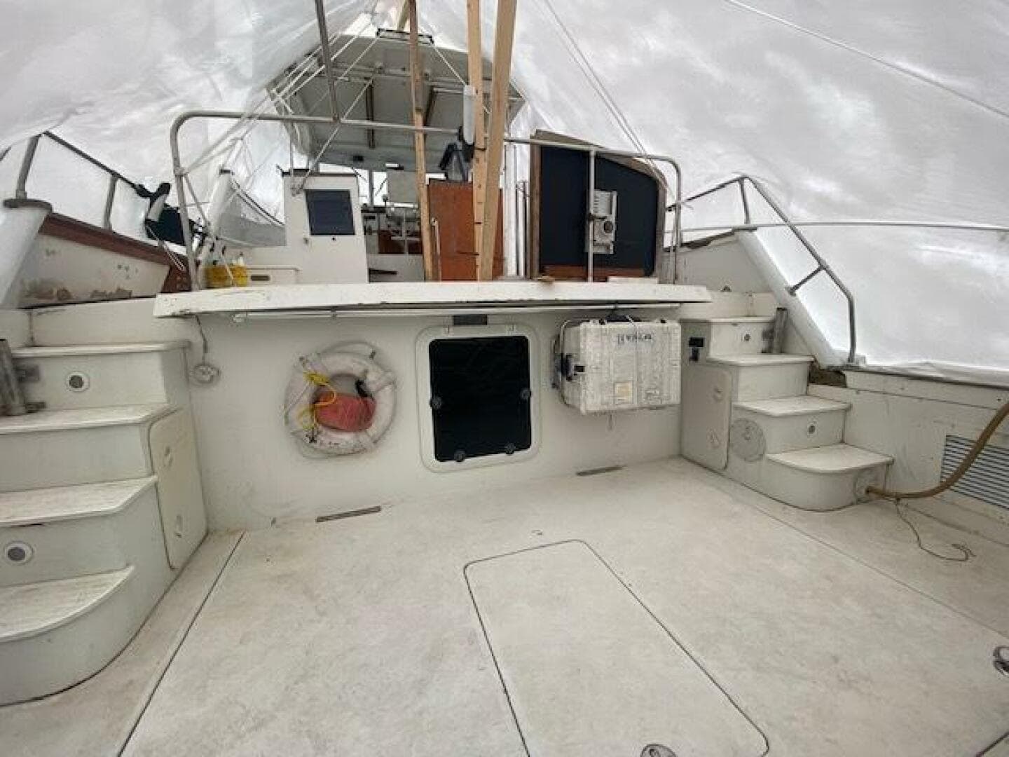 1976 Marine Management — photo 23