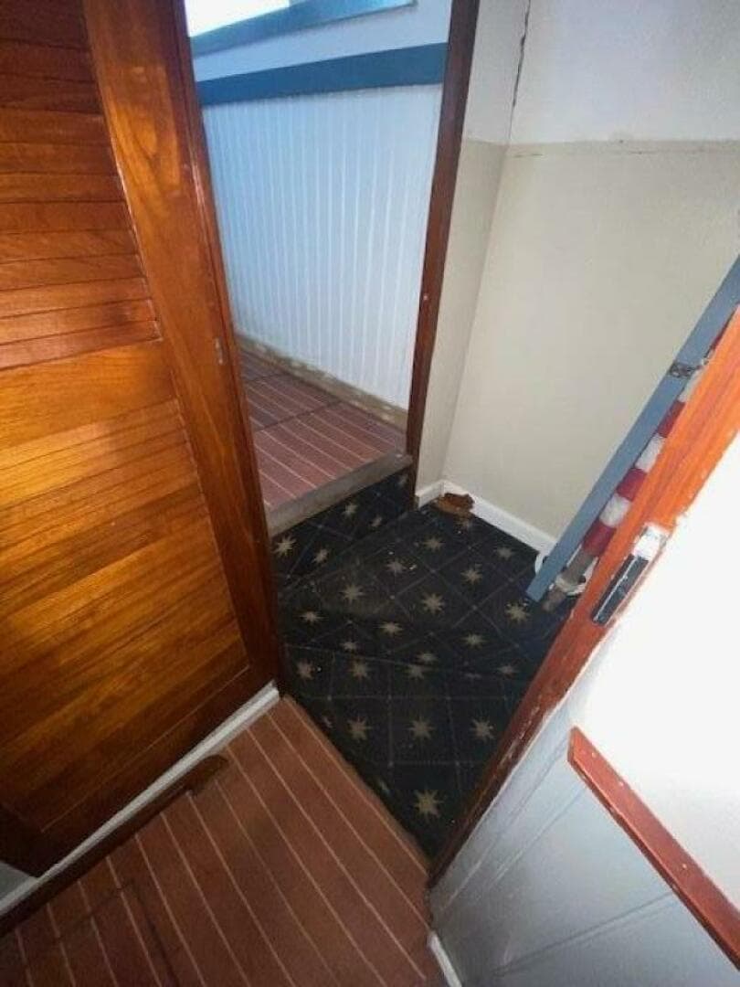 1976 Marine Management — photo 32