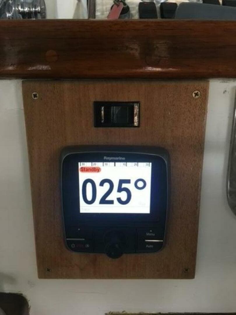 1976 Marine Management — photo 28