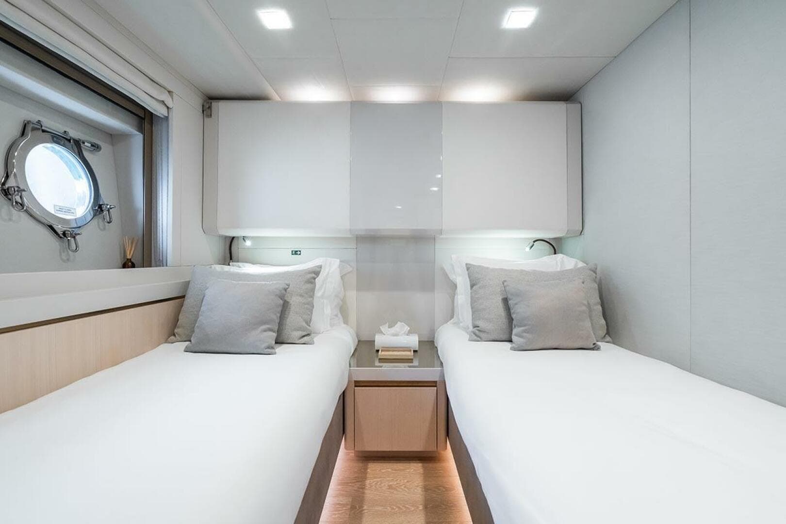 2021 Monte Carlo Yachts 96 — photo 32