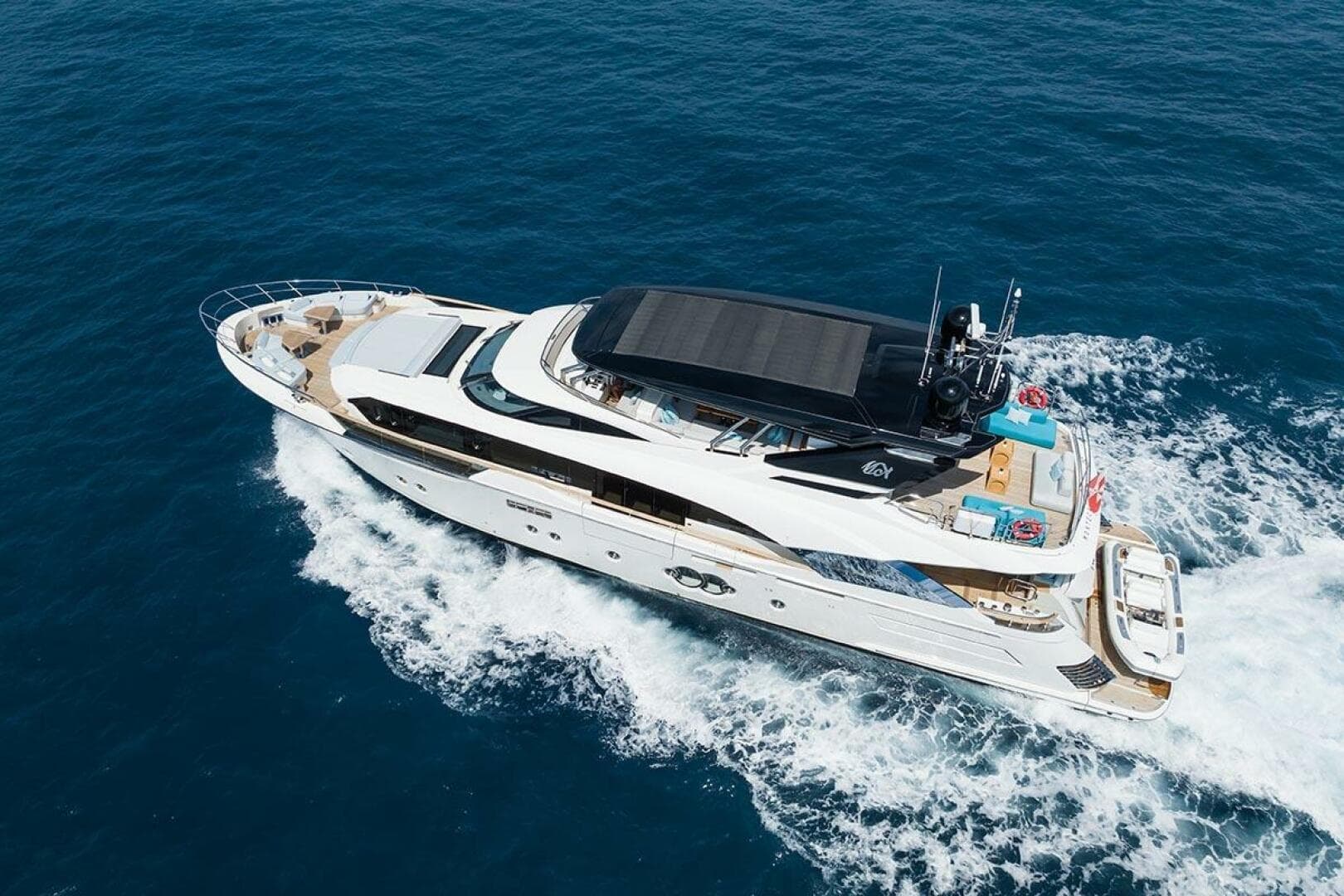 2021 Monte Carlo Yachts 96 — photo 7