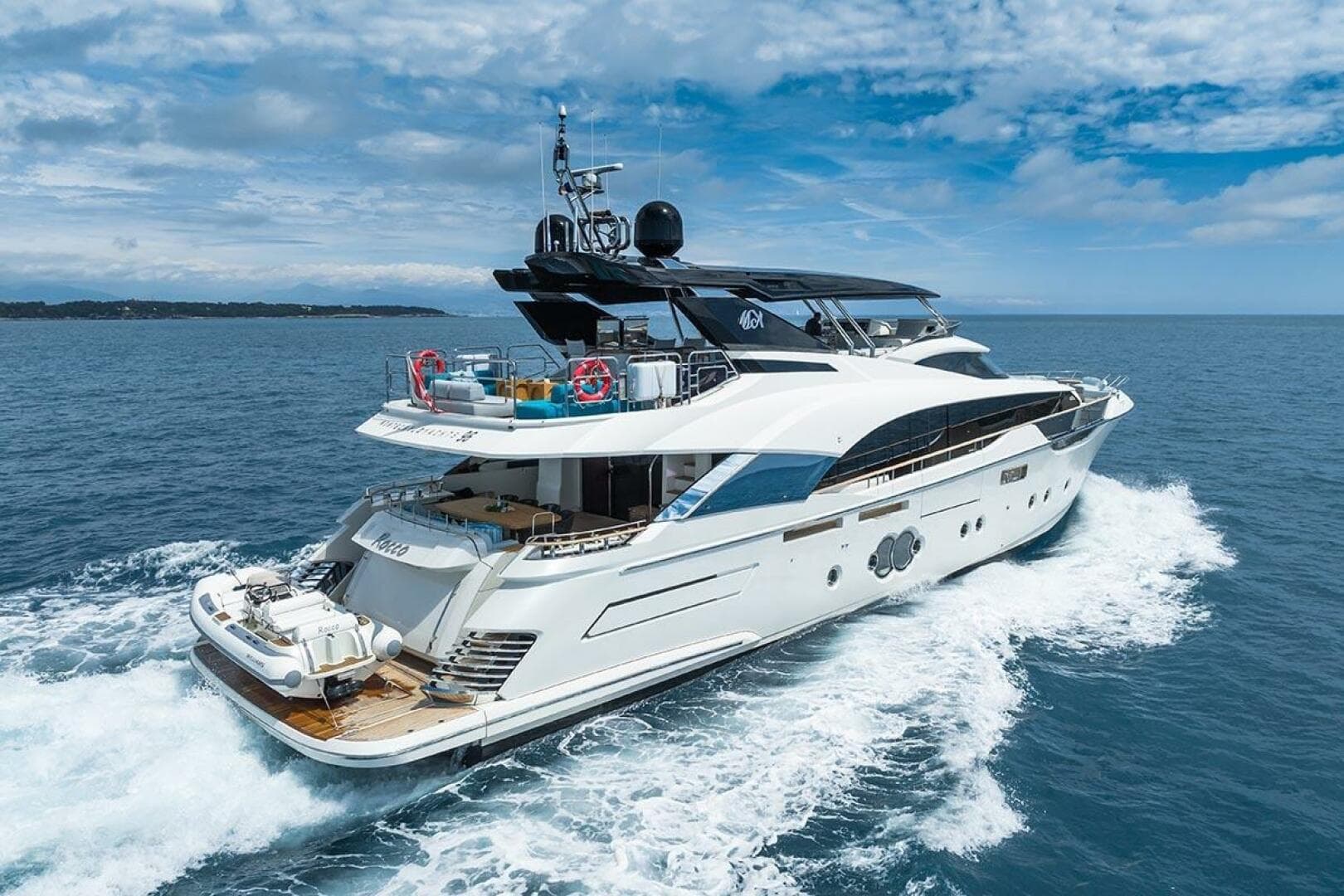 2021 Monte Carlo Yachts 96 — photo 5