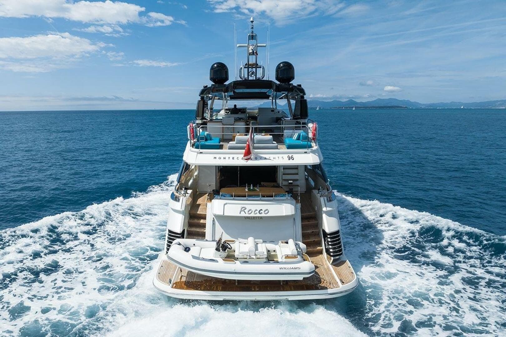 2021 Monte Carlo Yachts 96 — photo 6