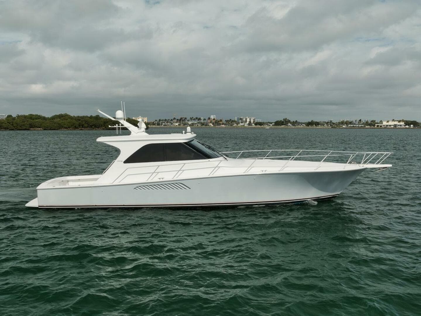 2007 Viking 52 Sport Coupe — photo 1