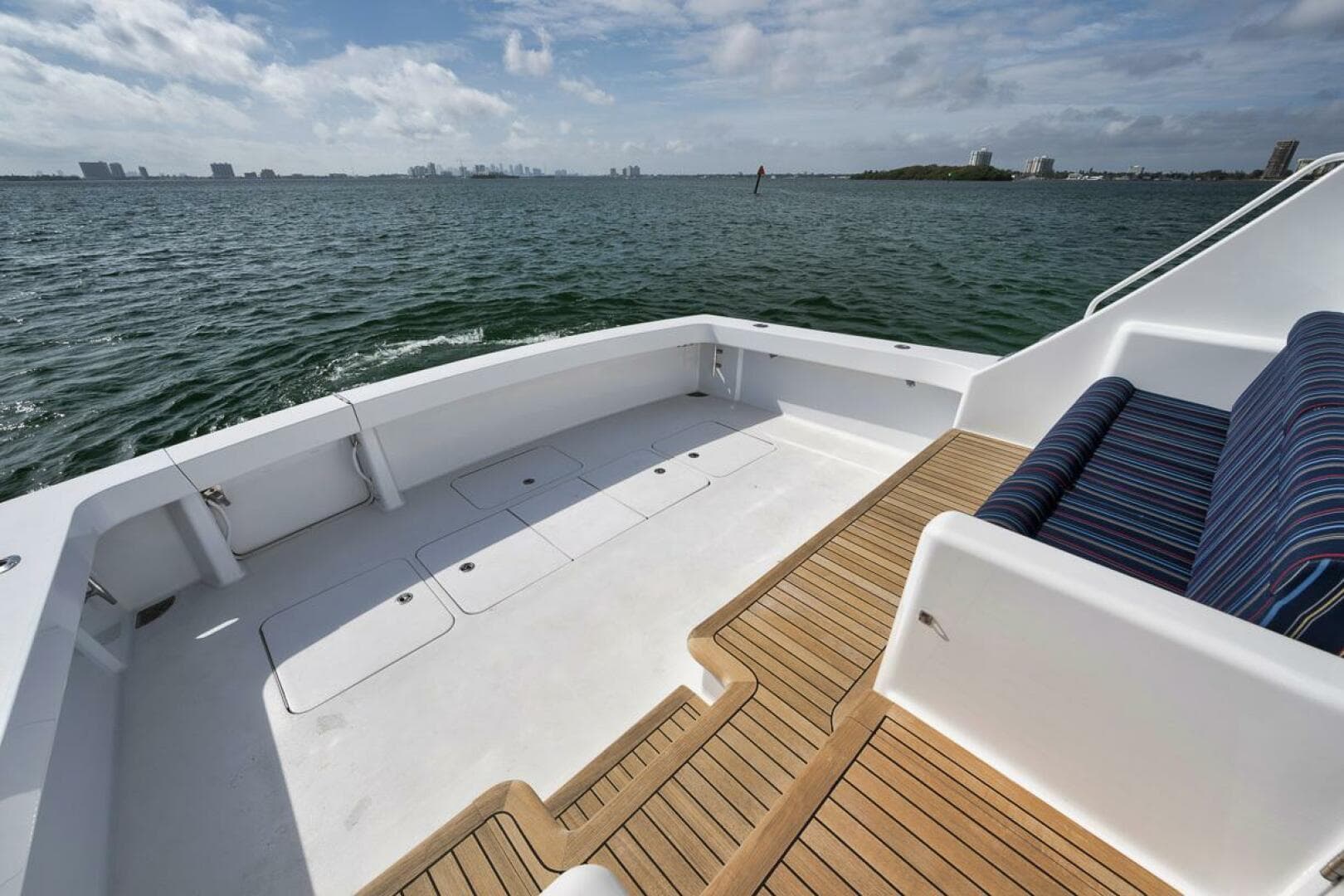 2007 Viking 52 Sport Coupe — photo 42