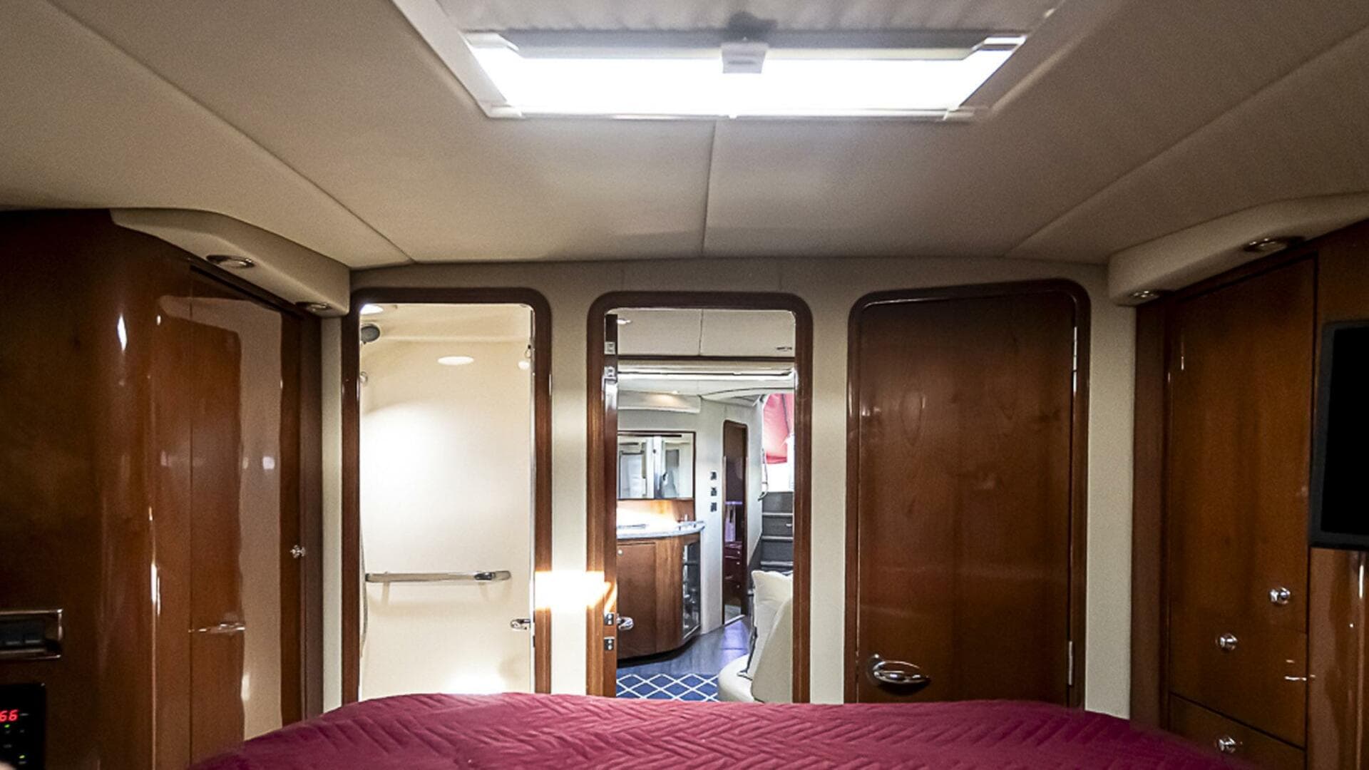 2002 Sea Ray 550 Sundancer — photo 19