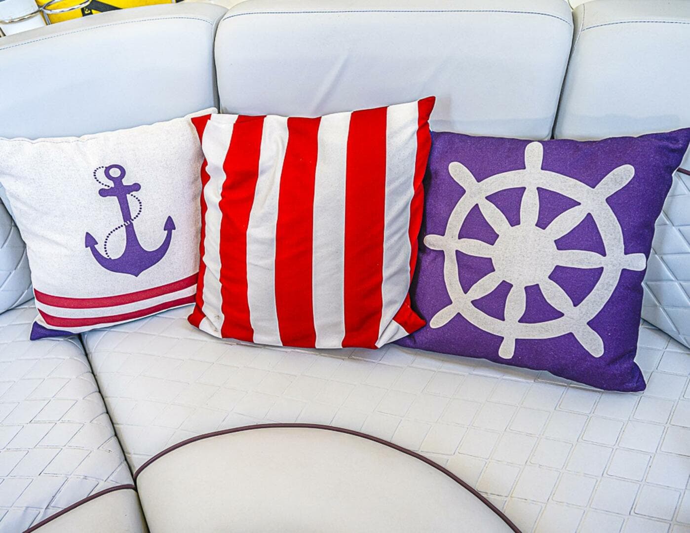 2002 Sea Ray 550 Sundancer — photo 39