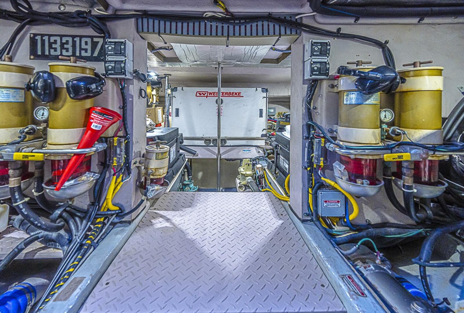 2002 Sea Ray 550 Sundancer — photo 30