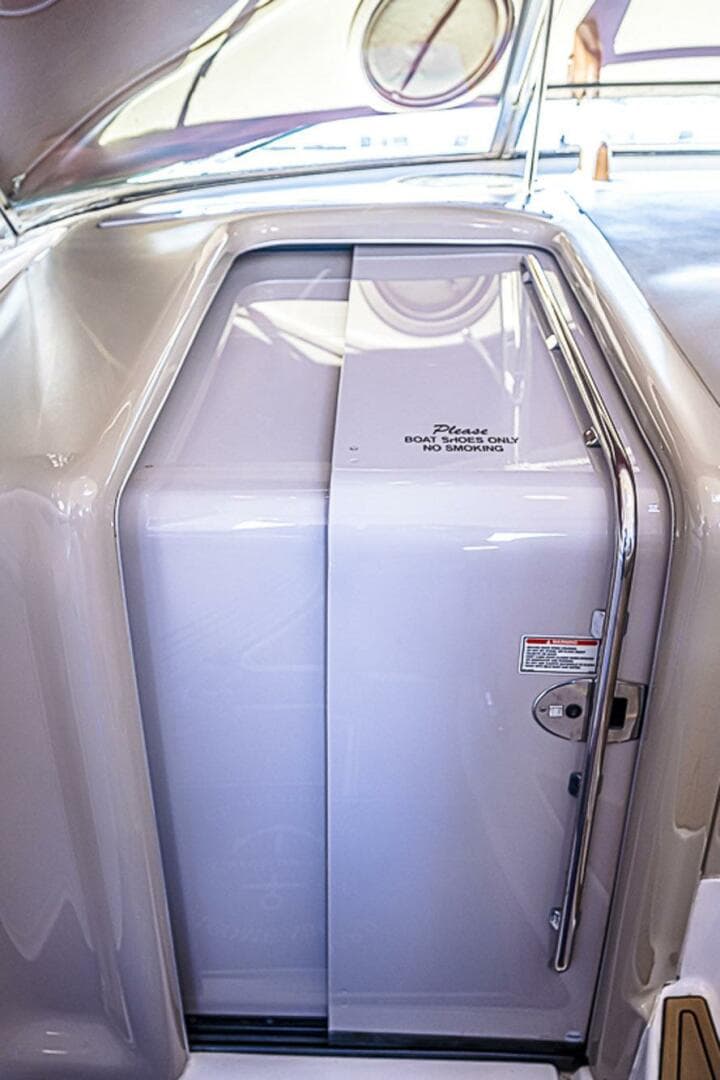 2002 Sea Ray 550 Sundancer — photo 14