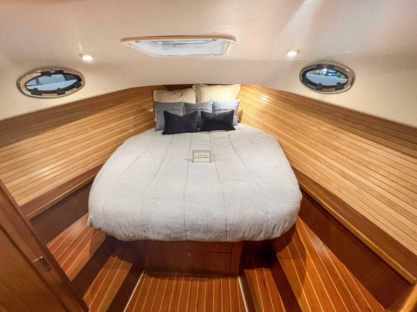 2024 True North 34 — photo 15