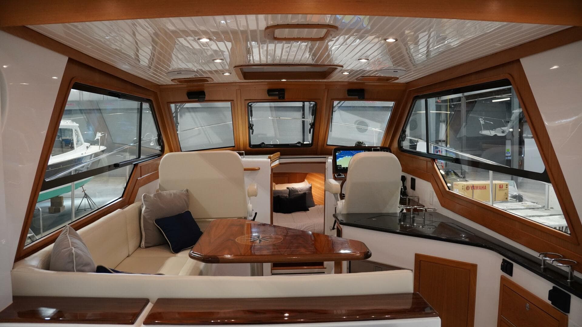 2024 True North 34 — photo 6