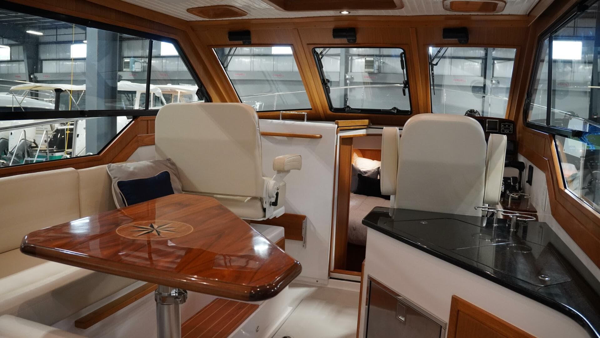 2024 True North 34 — photo 7