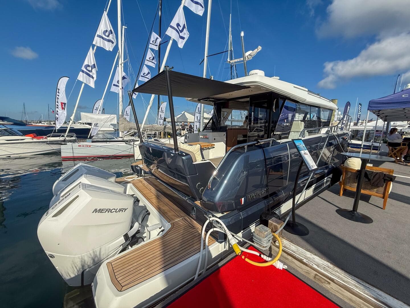 2026 Wellcraft 44 Explorer — photo 16