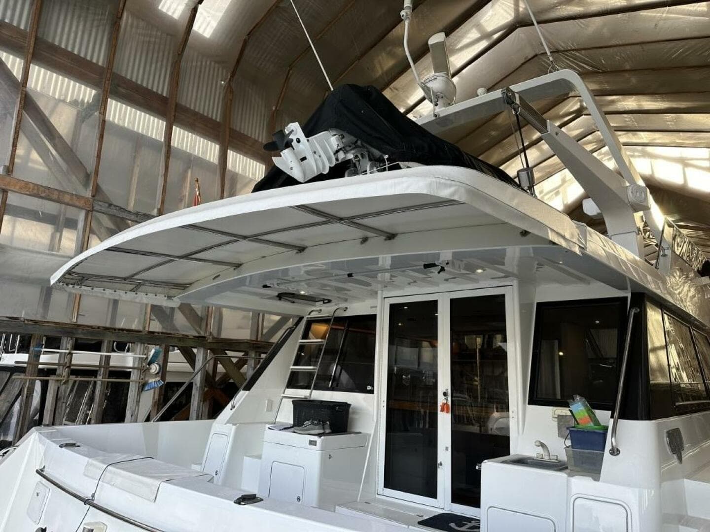 1993 West Bay Pilothouse — photo 3