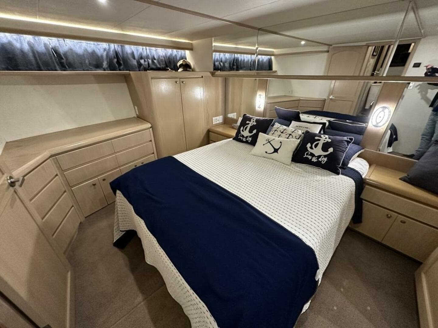 1993 West Bay Pilothouse — photo 37