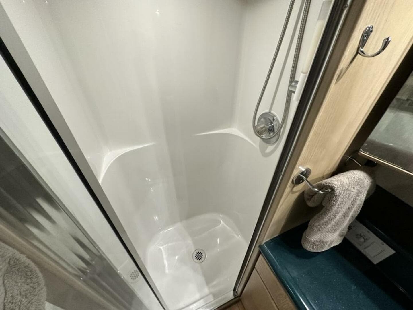 1993 West Bay Pilothouse — photo 29