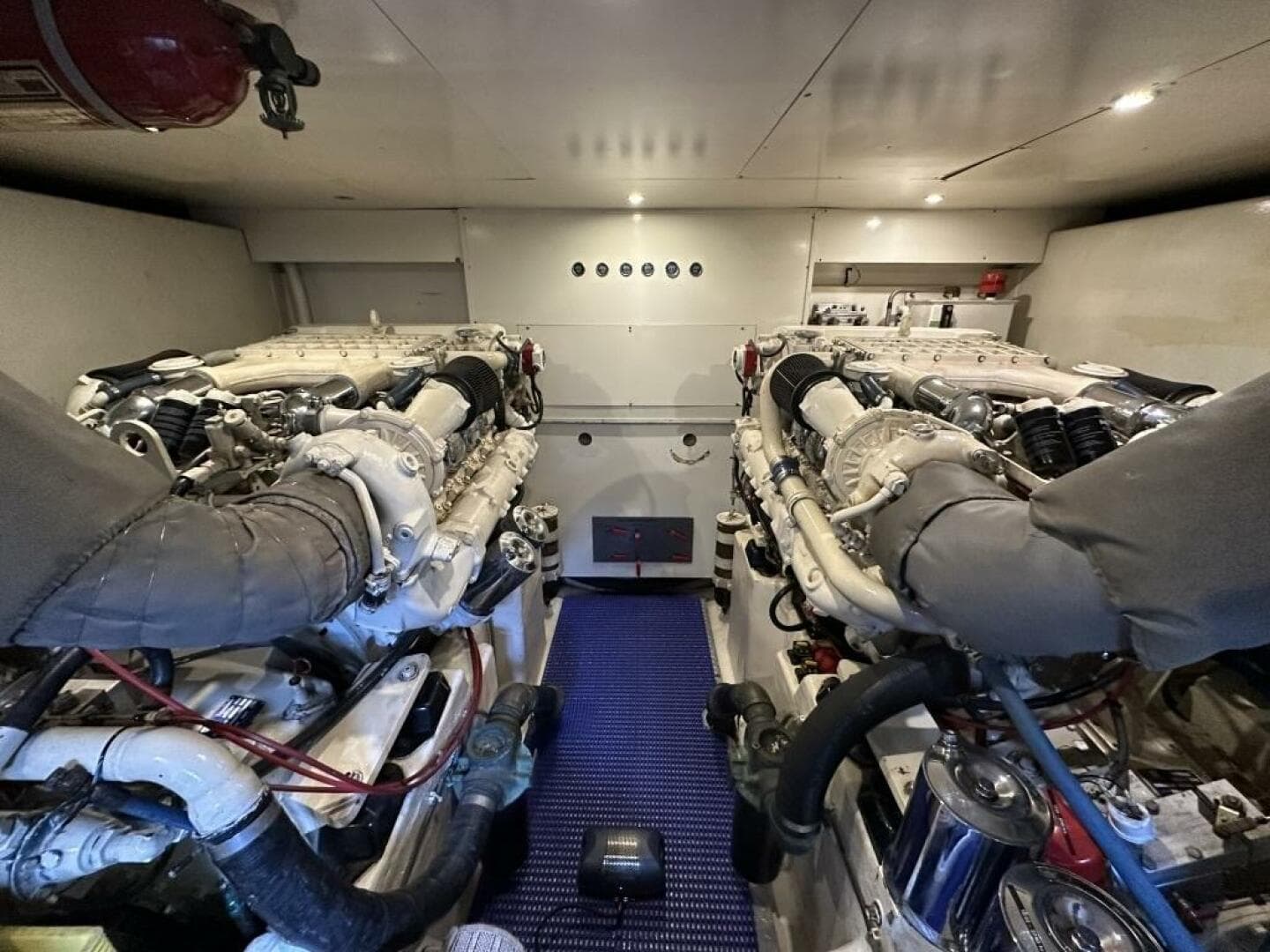 1993 West Bay Pilothouse — photo 44