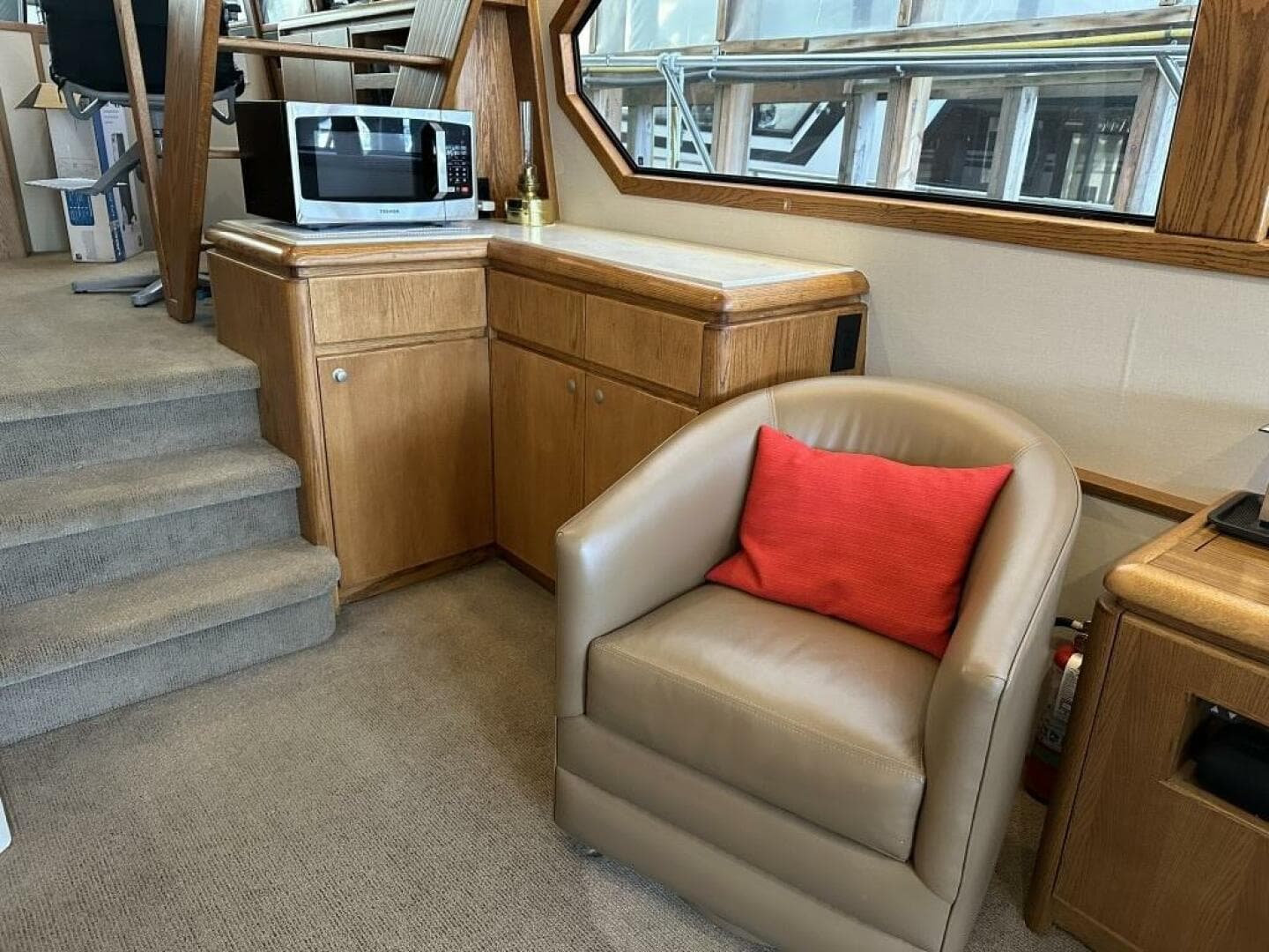 1993 West Bay Pilothouse — photo 10