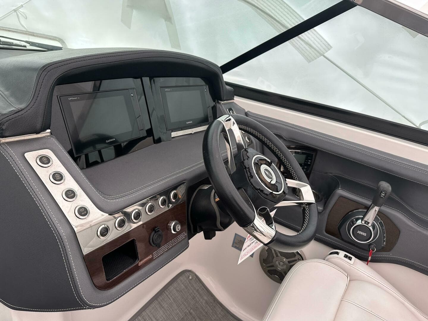 2019 Chaparral 297 Ssx — photo 2