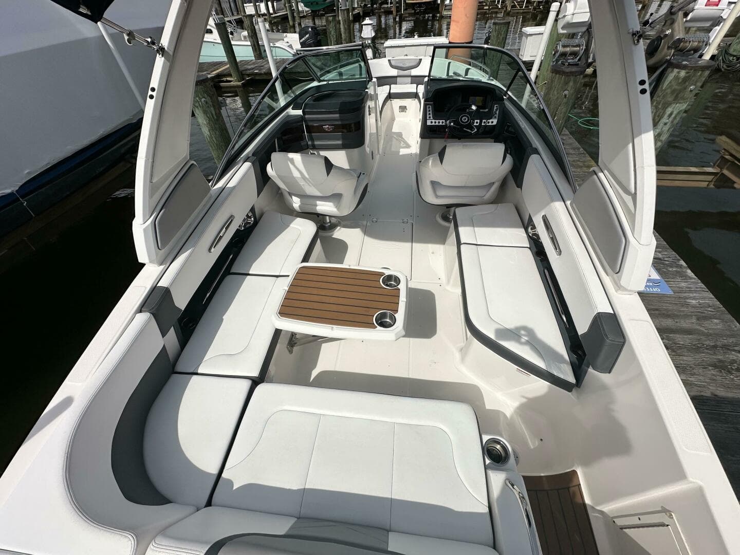 2019 Chaparral 297 Ssx — photo 18