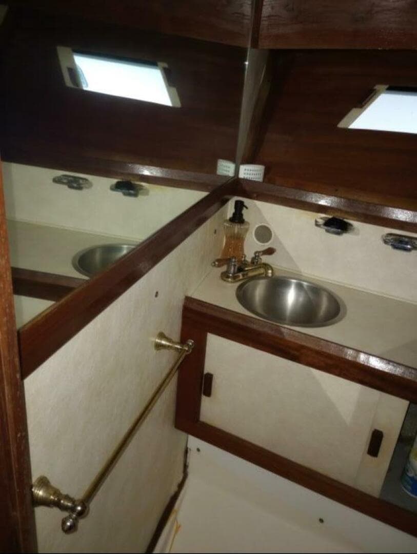 1977 Trojan — photo 16