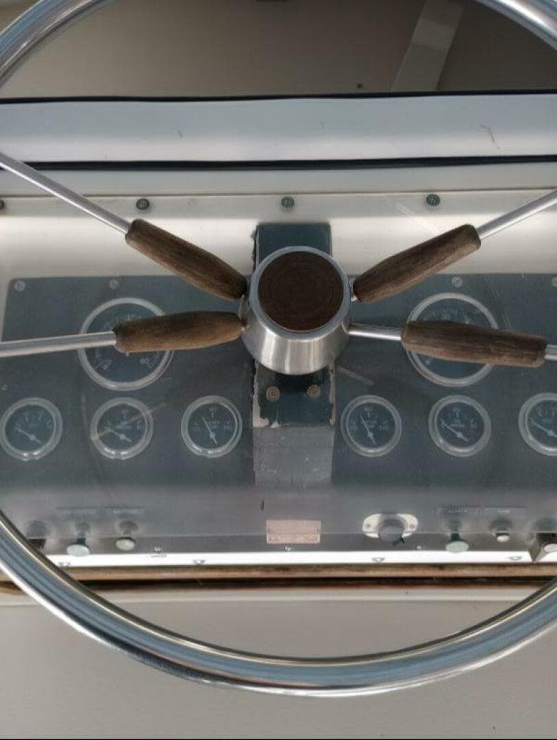 1977 Trojan — photo 40