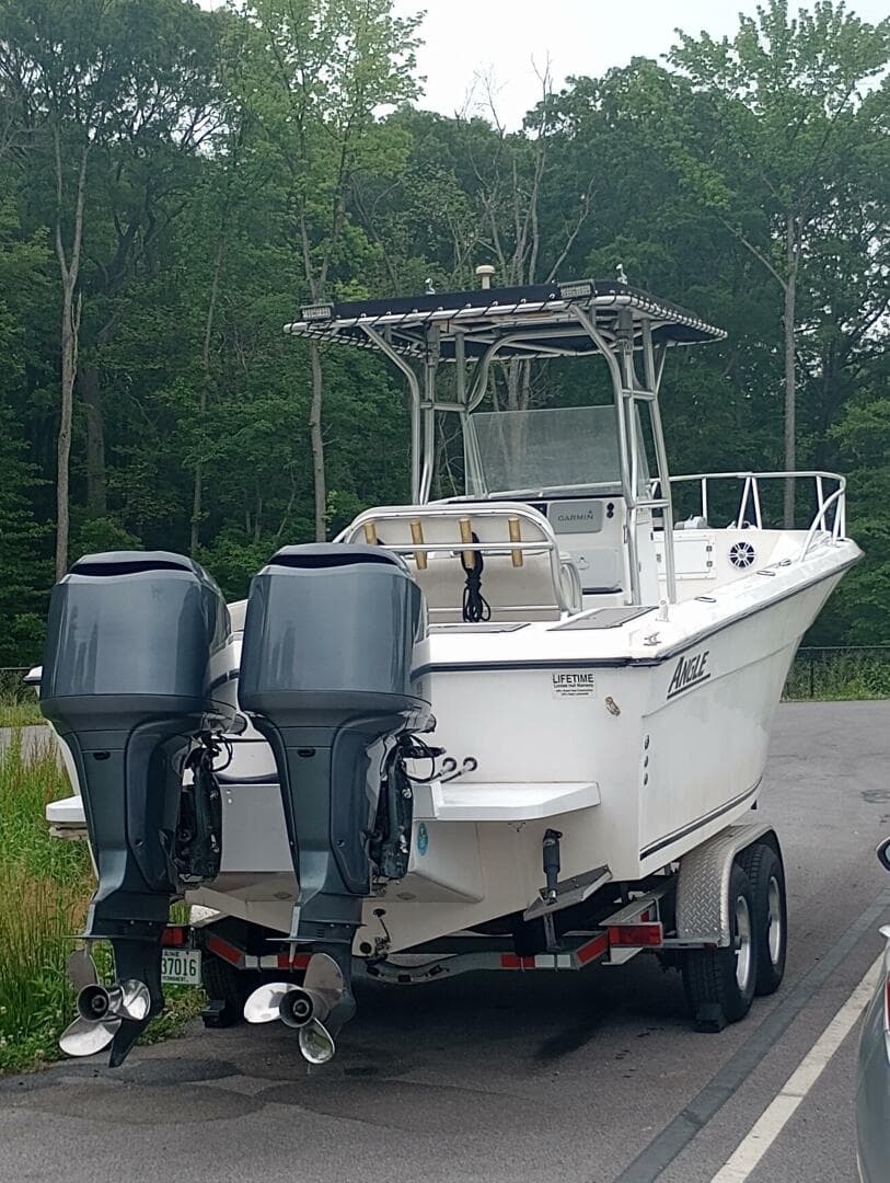 2002 Angler — photo 1