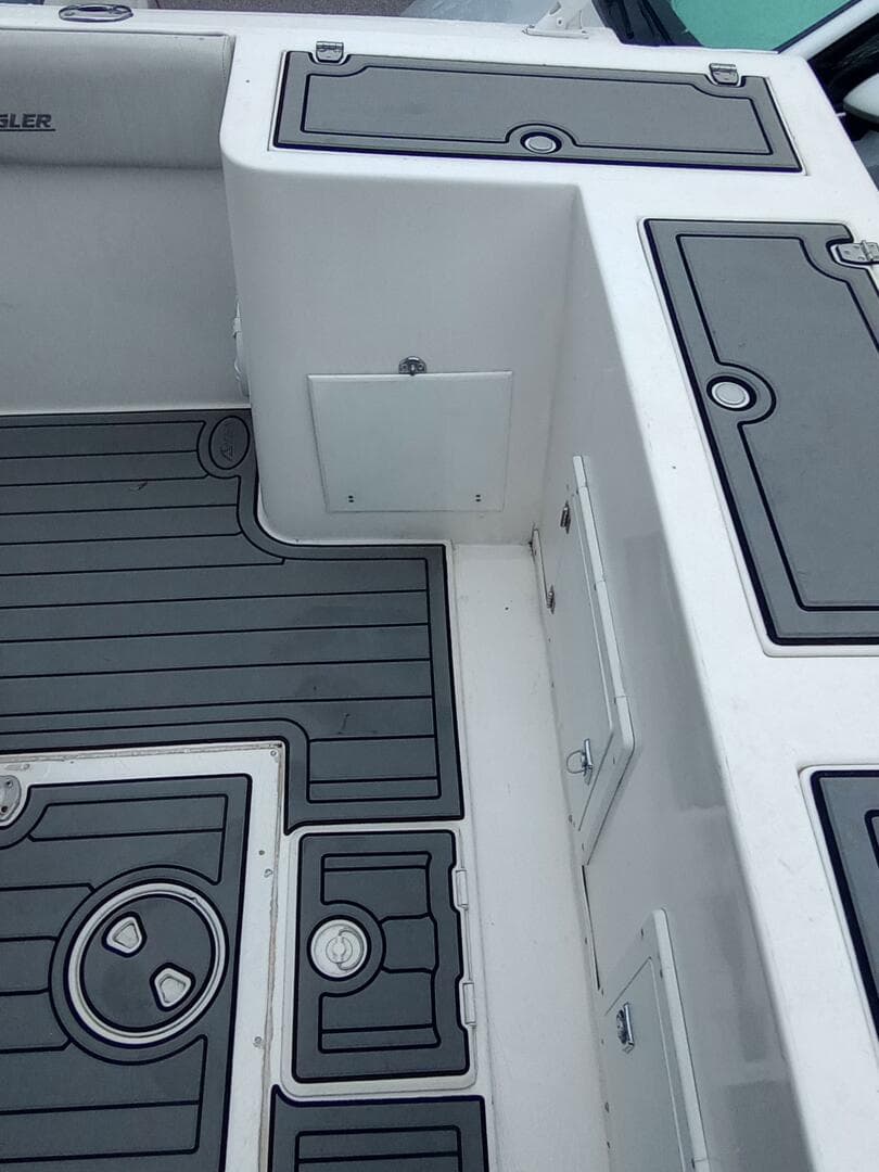 2002 Angler — photo 17