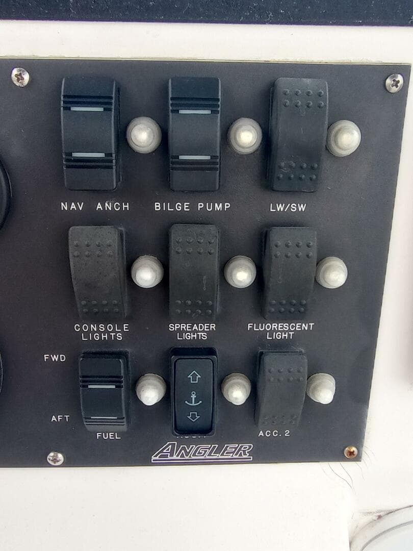 2002 Angler — photo 22