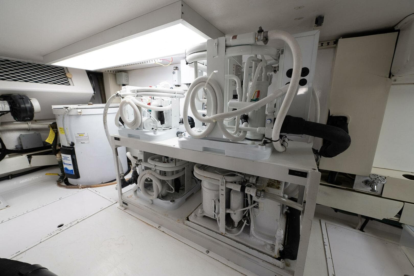 2002 Viking Convertible — photo 72