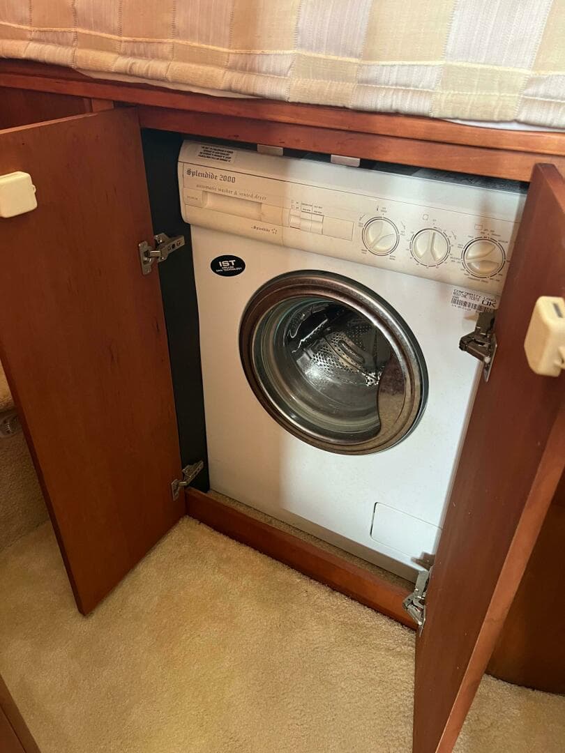 2002 Silverton 39 — photo 18