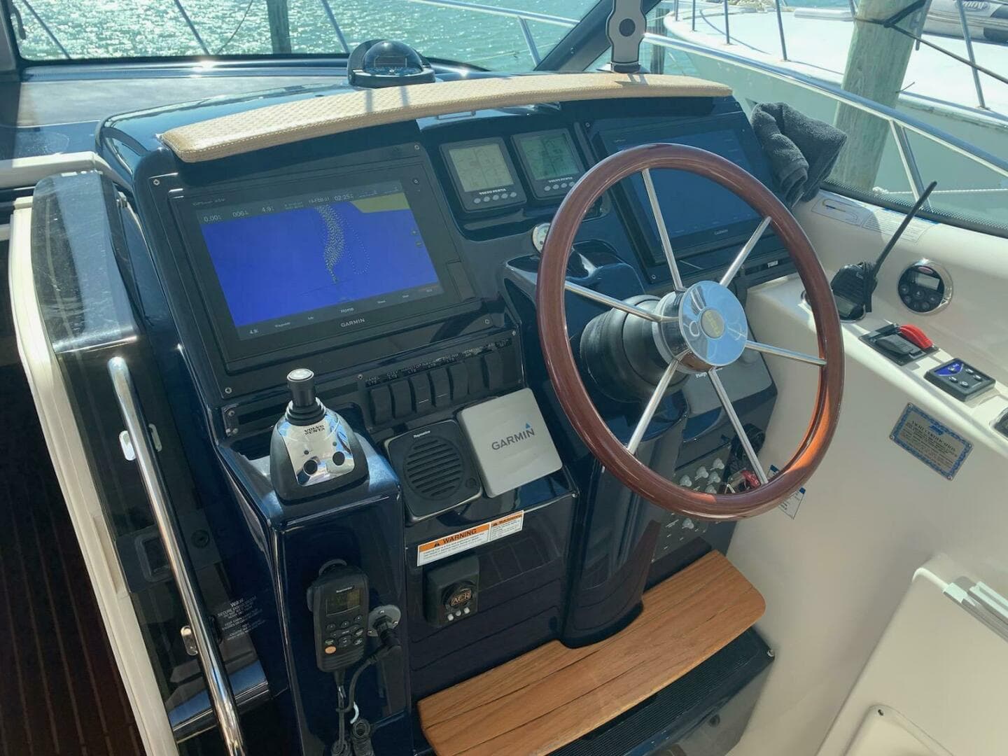 2007 Tiara Yachts 390 Sovran — photo 12