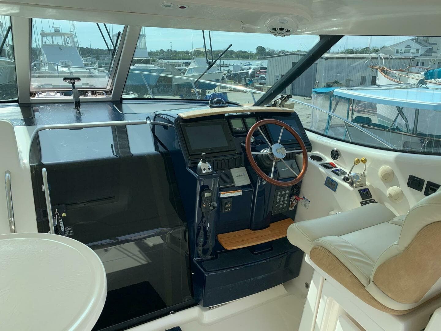 2007 Tiara Yachts 390 Sovran — photo 13