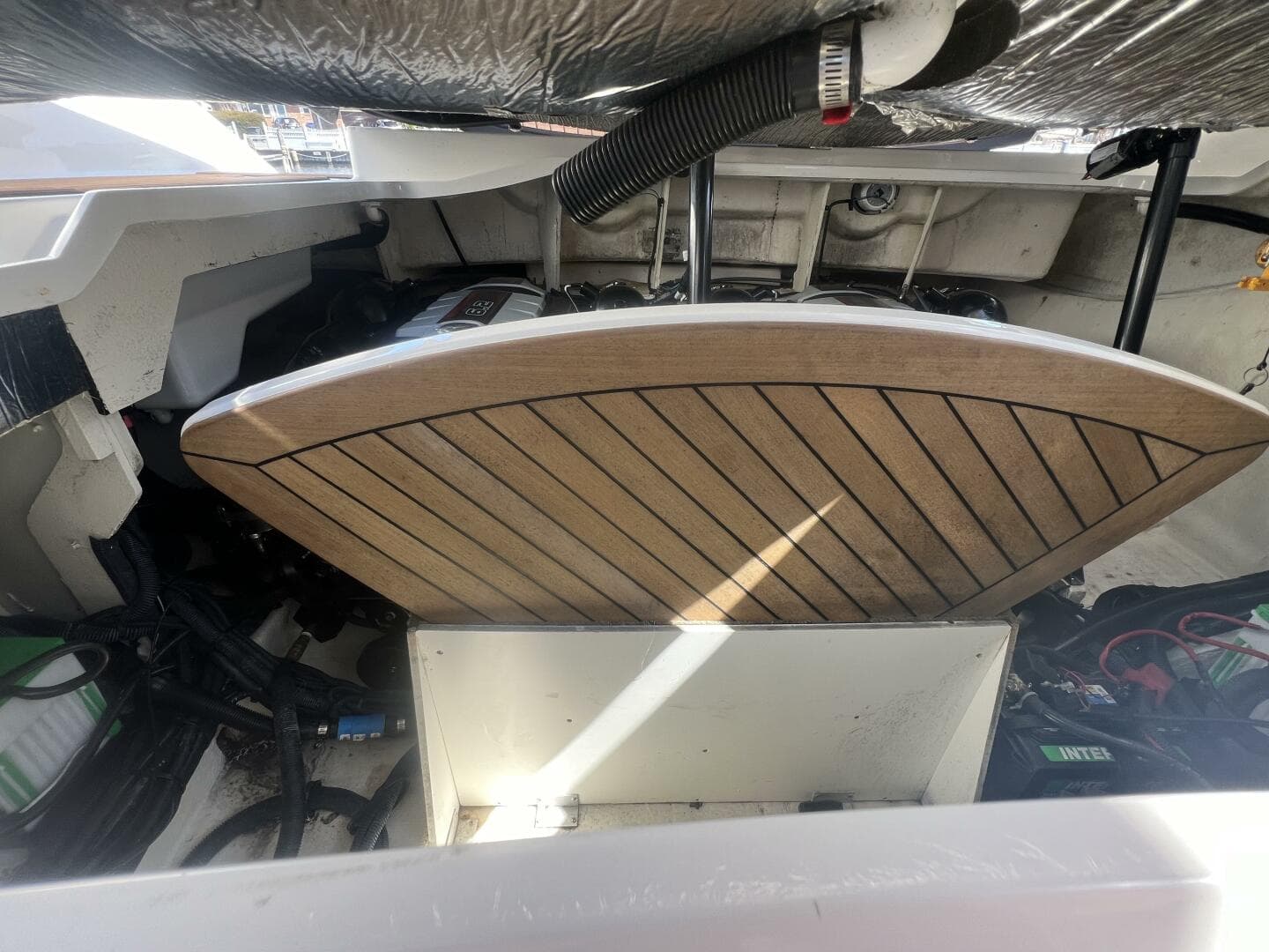 2018 Sea Ray 310 Slx — photo 14