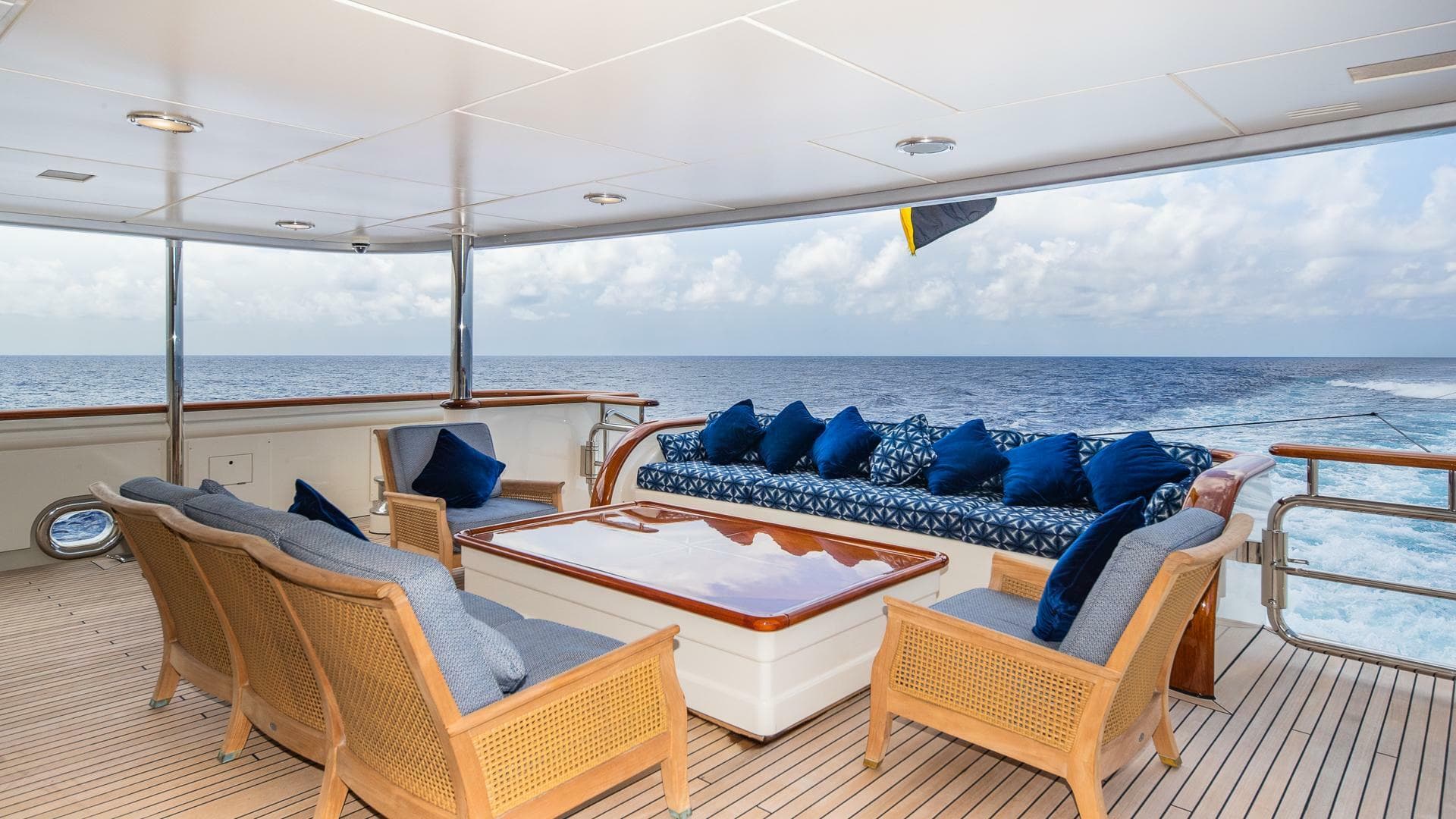 2004 Amels — photo 2