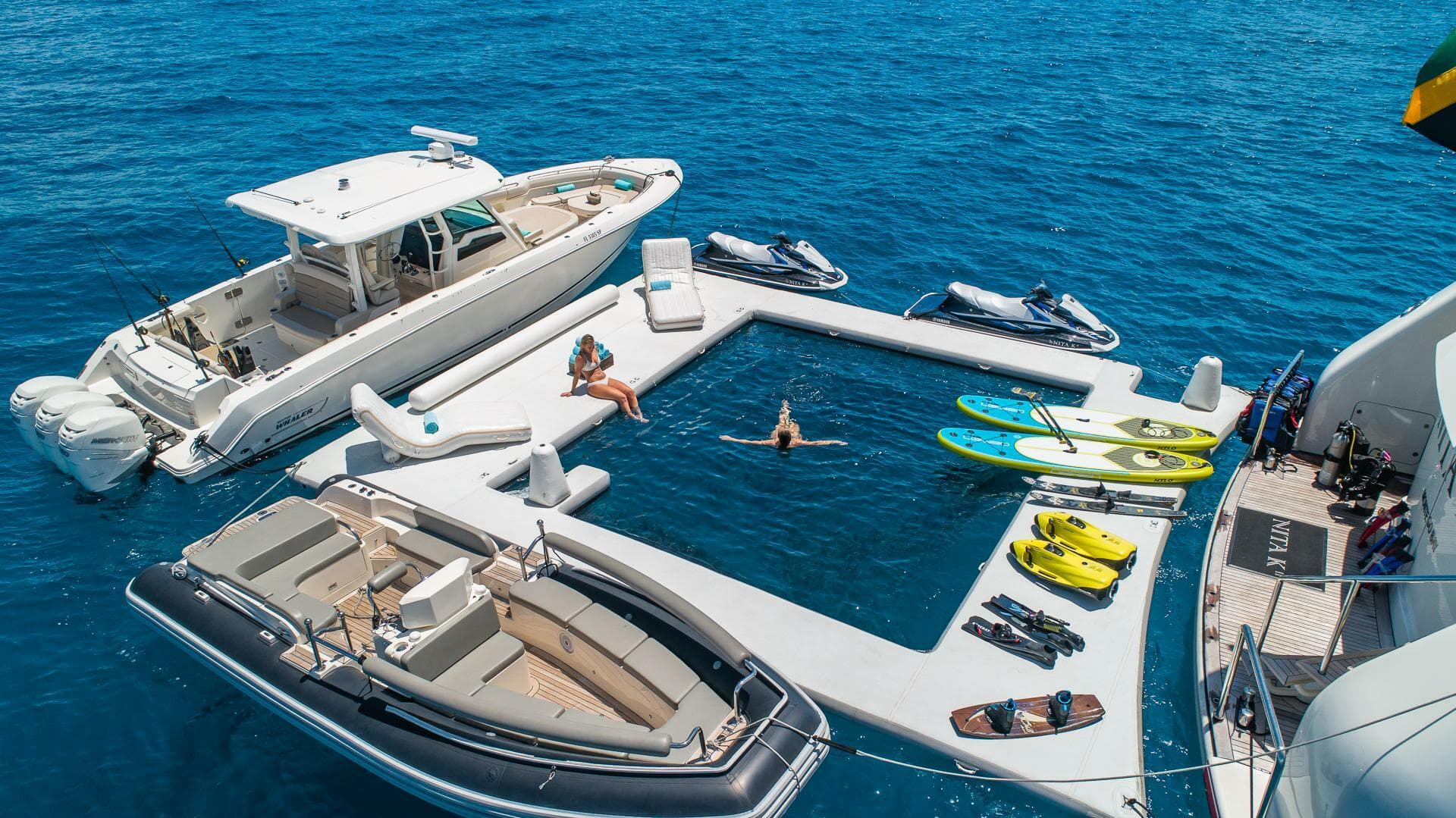 2004 Amels — photo 32